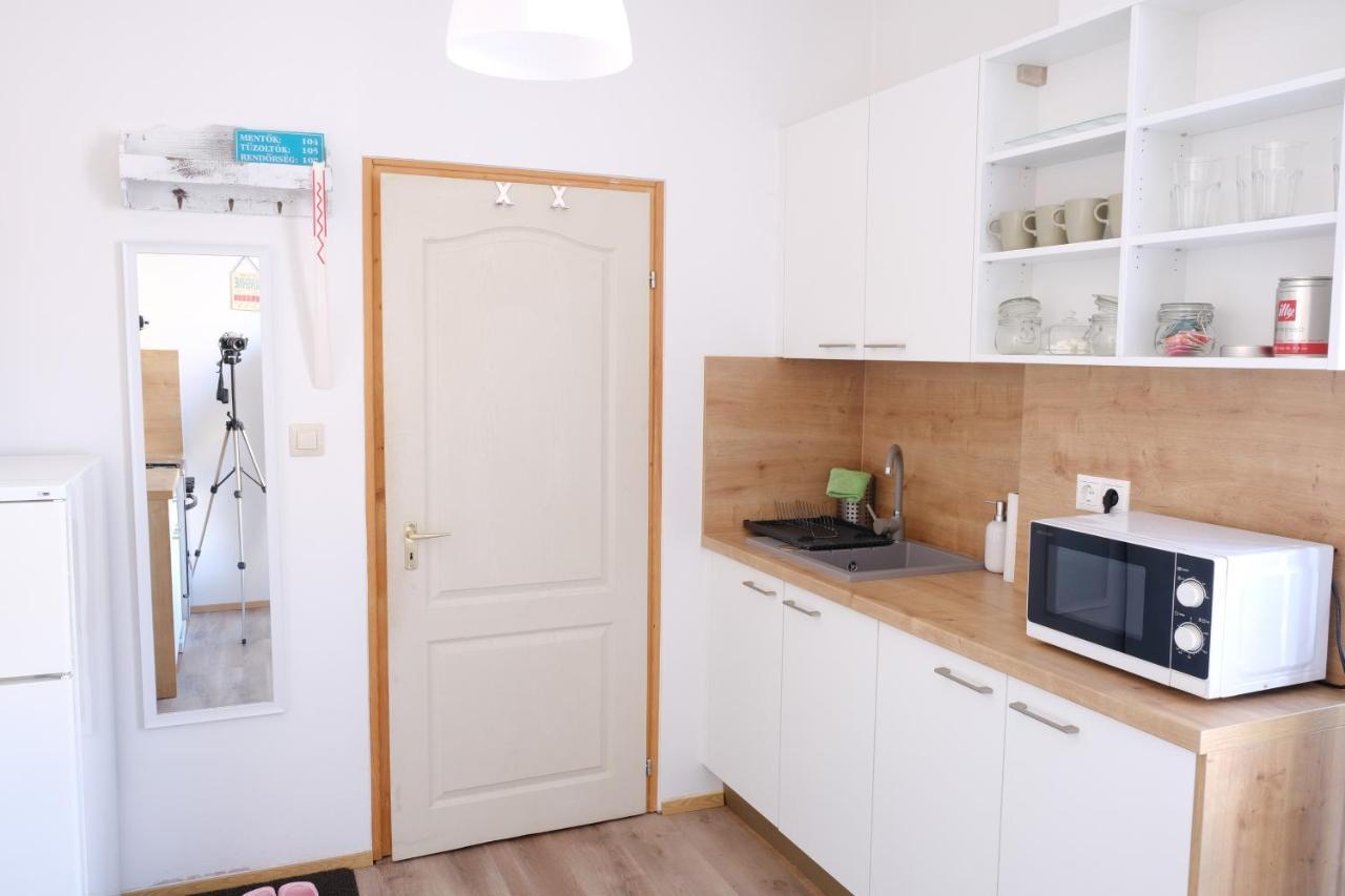 Varfal-Lak Apartman Шопрон Екстериор снимка