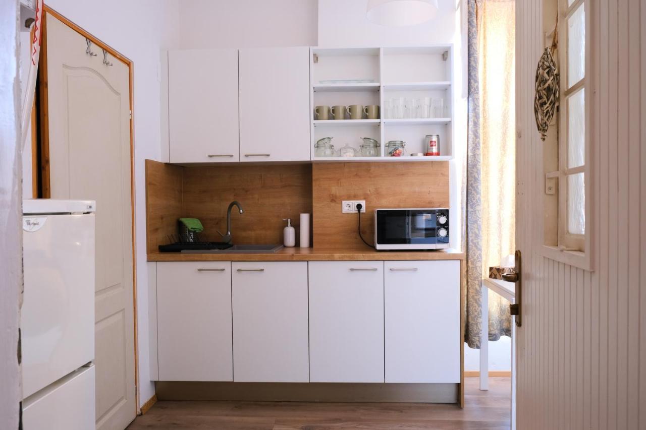 Varfal-Lak Apartman Шопрон Екстериор снимка