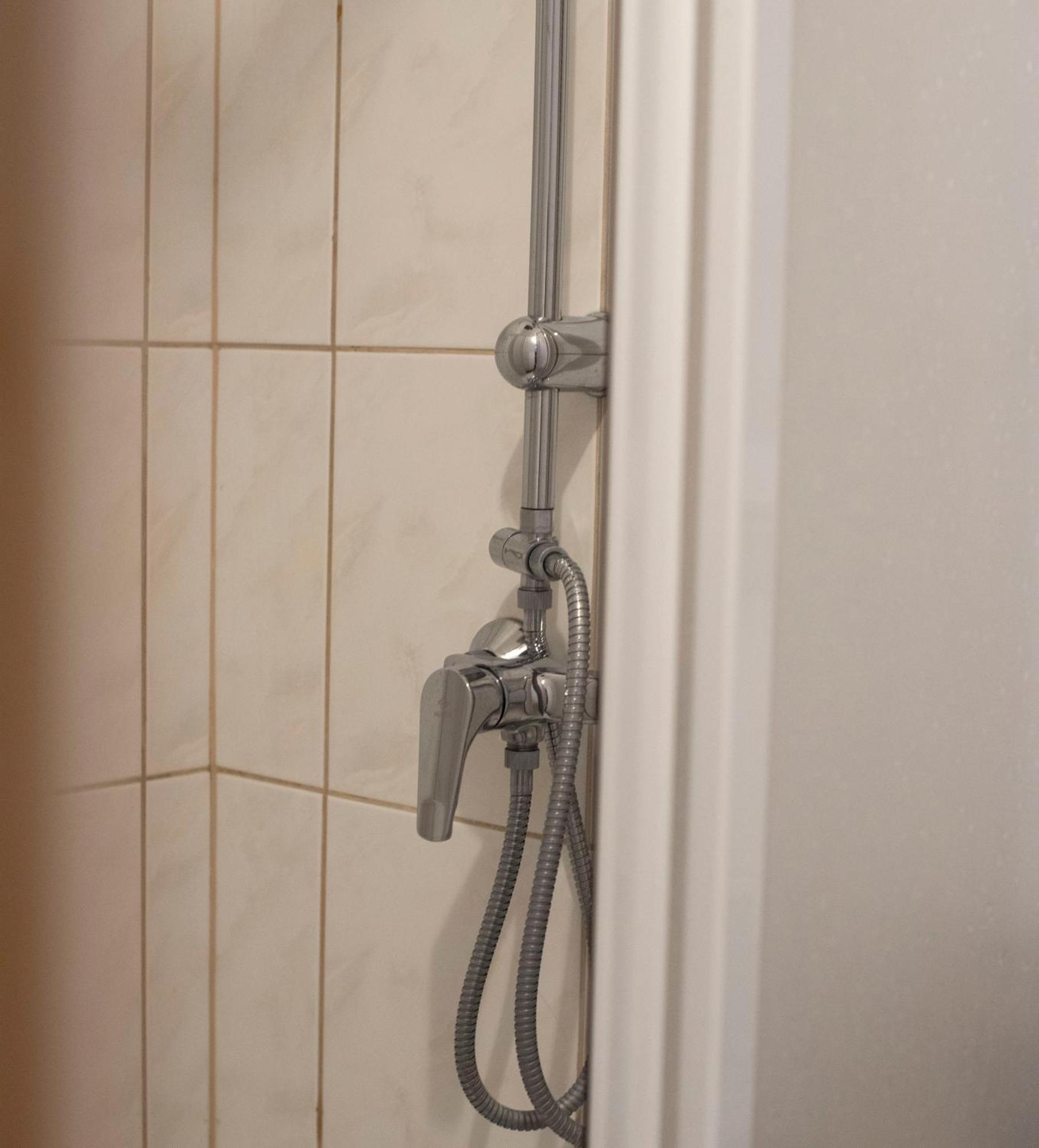 Varfal-Lak Apartman Шопрон Екстериор снимка